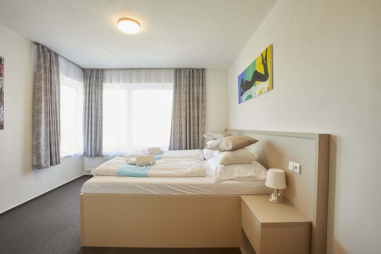 Hotel Rakovec Brno Exterior photo