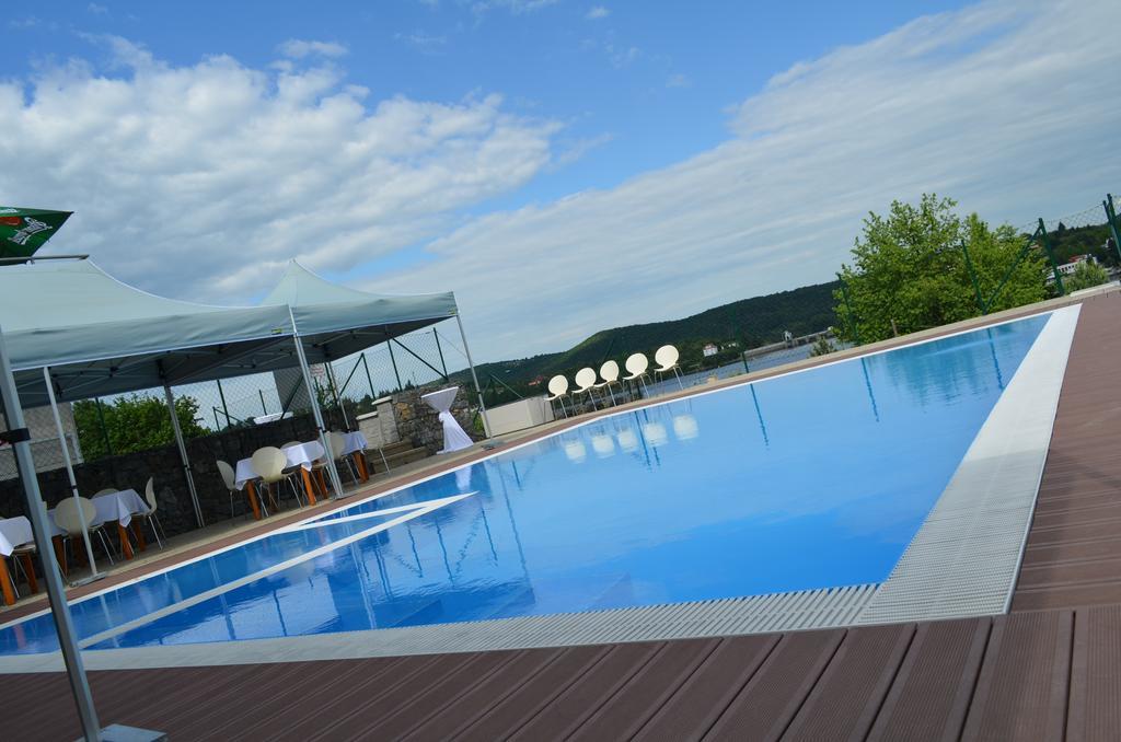Hotel Rakovec Brno Exterior photo